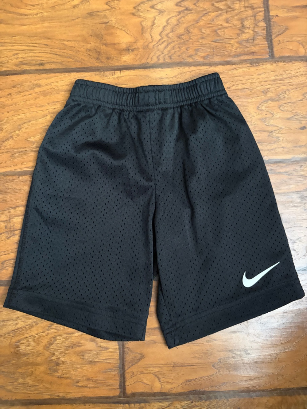 Nike Black Boys Mesh Athletic Shorts with White Swoosh Size 6/7